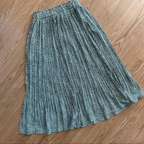 🎉HP🎉 ✨NEW Pleated Polka Dot Midi Skirt w/ Pockets - Boho Chic Style🌿 - Picture 7 of 15